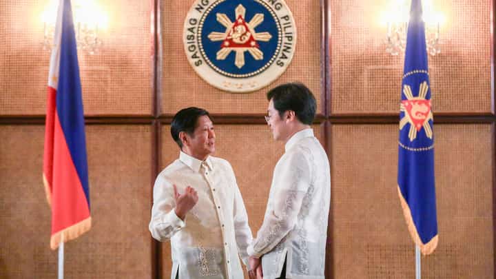PRESIDENT Ferdinand R. Marcos Jr. engages in conversation with Career Executive Service chairman Carlos Nograles during the oathtaking ceremony for 146 newly appointed CES officers and the conferment of the Gawad CES to four distinguished awardees at Malacañang Palace in Manila on Monday, 5 August.